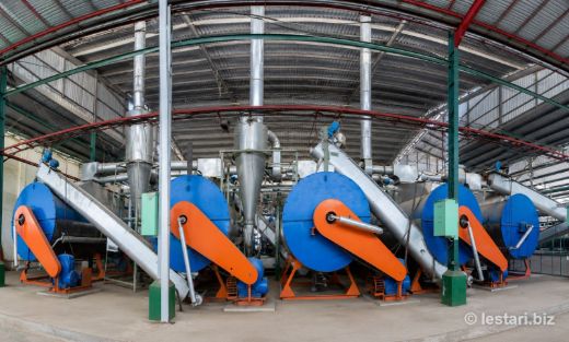 Steam dryers